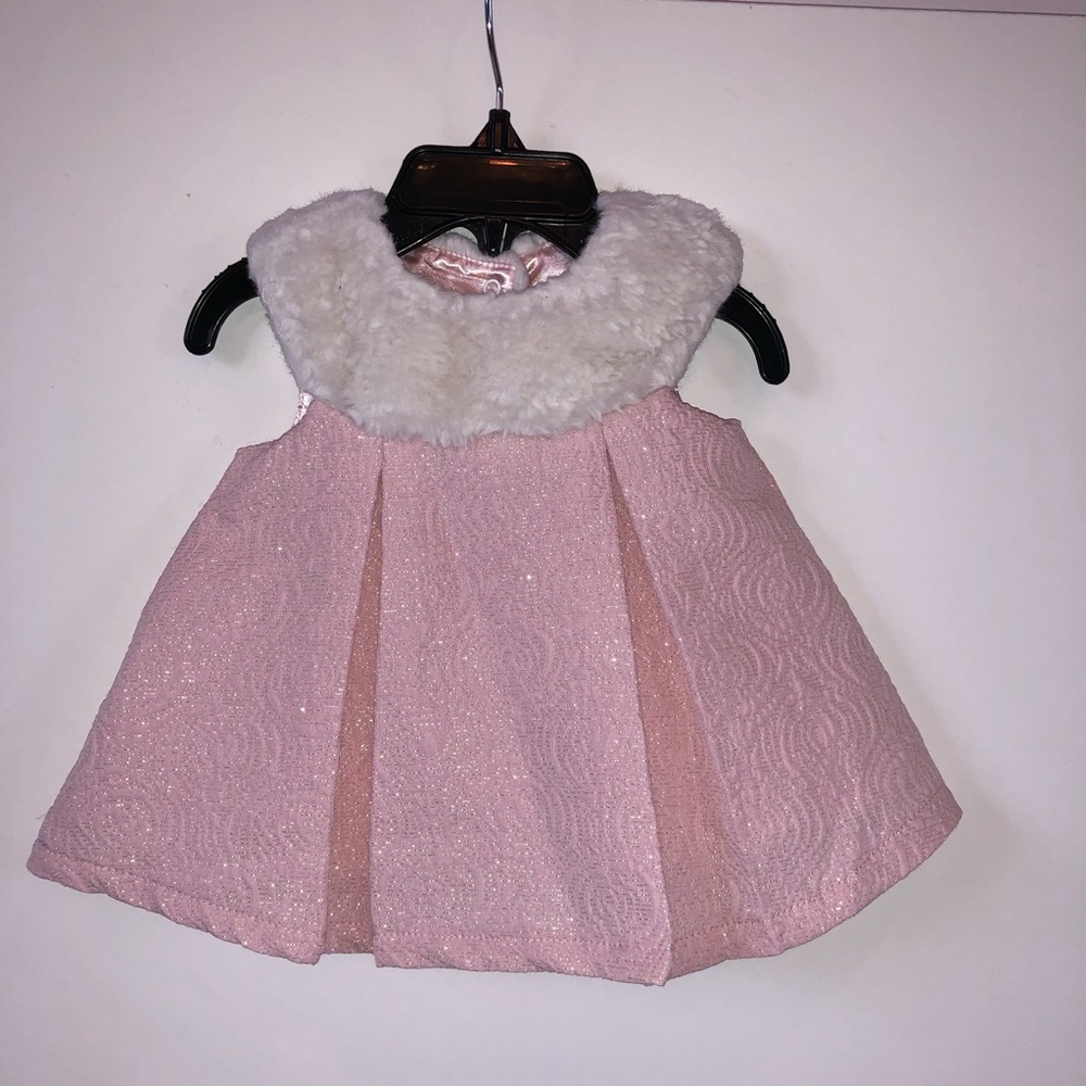 Pink gold shimmer dress with fur